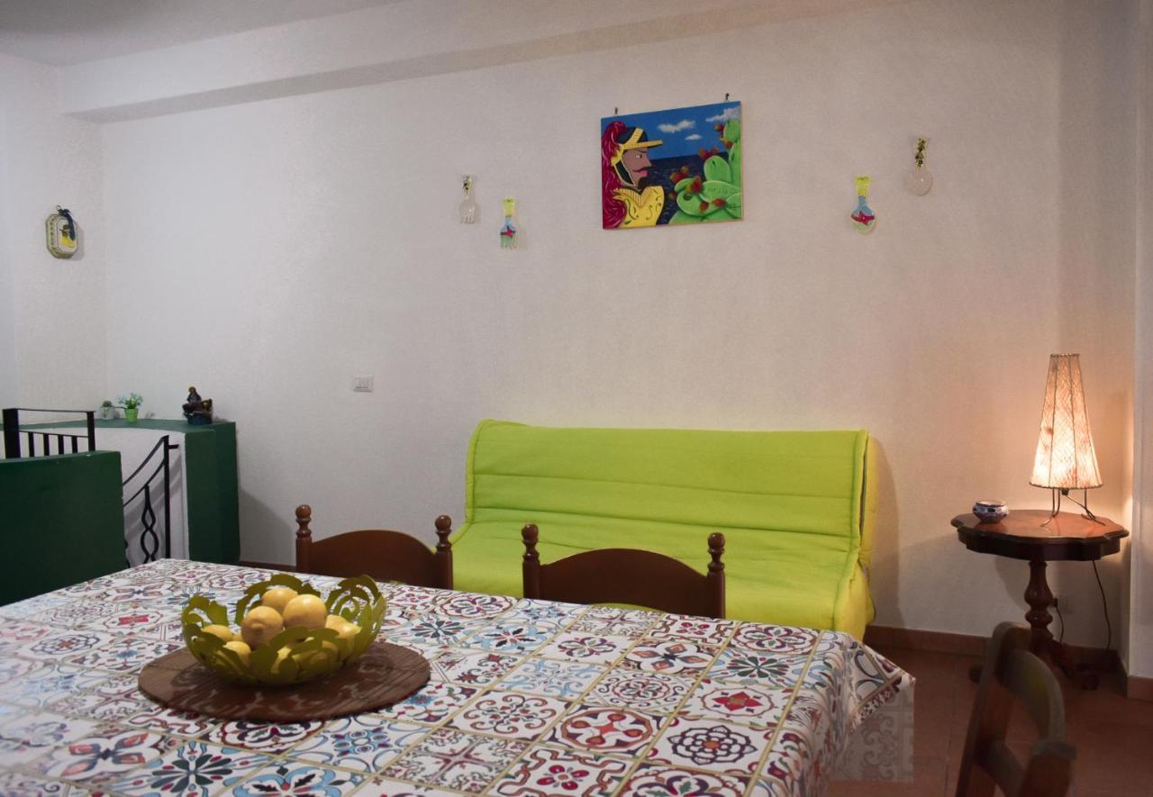 A Casa Ru Mare Villa Кастеламаре дел Голфо Екстериор снимка